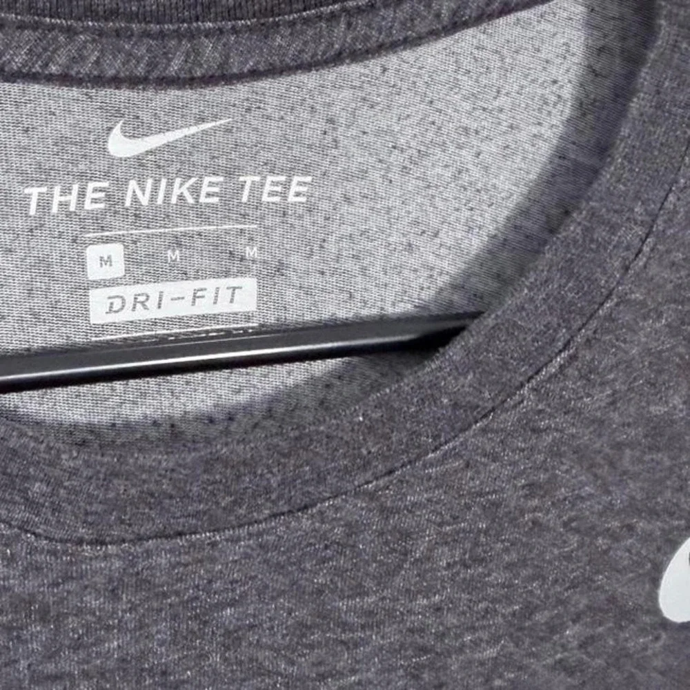 Nike Dri Fit Men's T Shirt Dark Gray Athletic‎ Performance Tee Size Medium - Picture 4 of 5